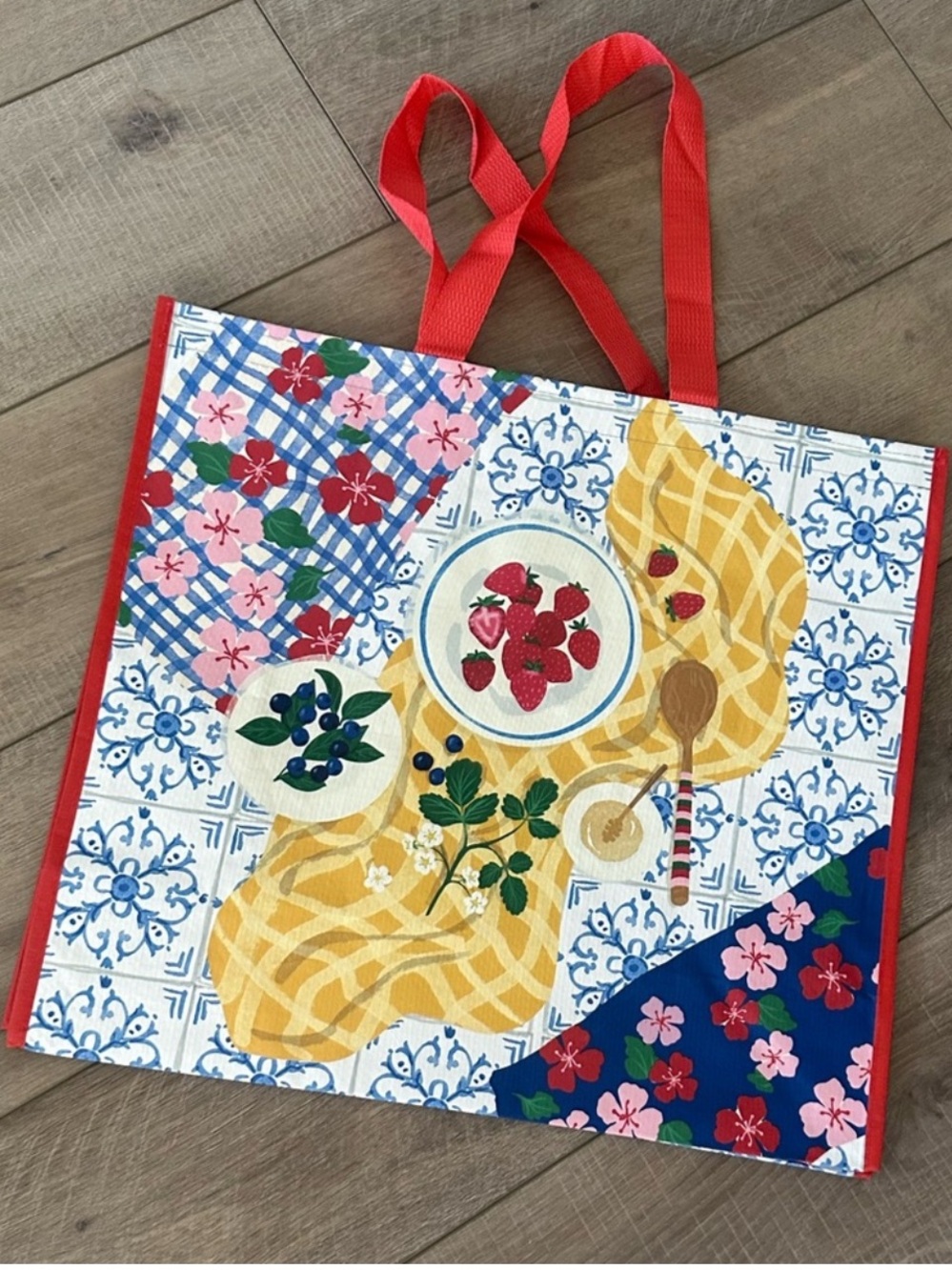 Homegoods TJMaxx Marshalls Viral Waffle Berry Print Reusable Tote Bag NWOT